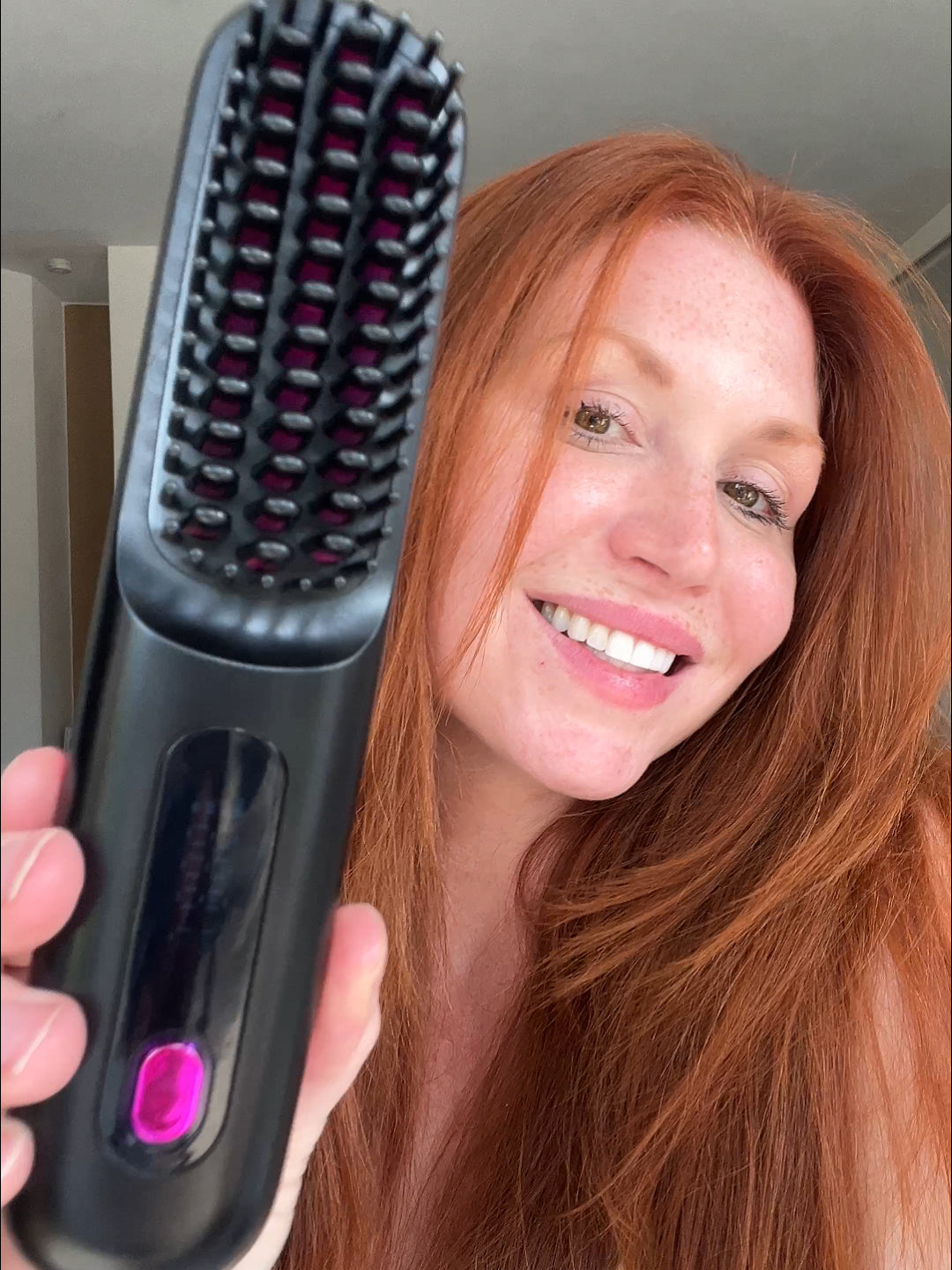 NIVORA™ Saç Şekillendirici Tarak